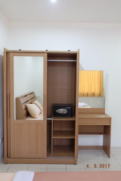 Piccolo Restaurant And Guest House Pattaya Luaran gambar